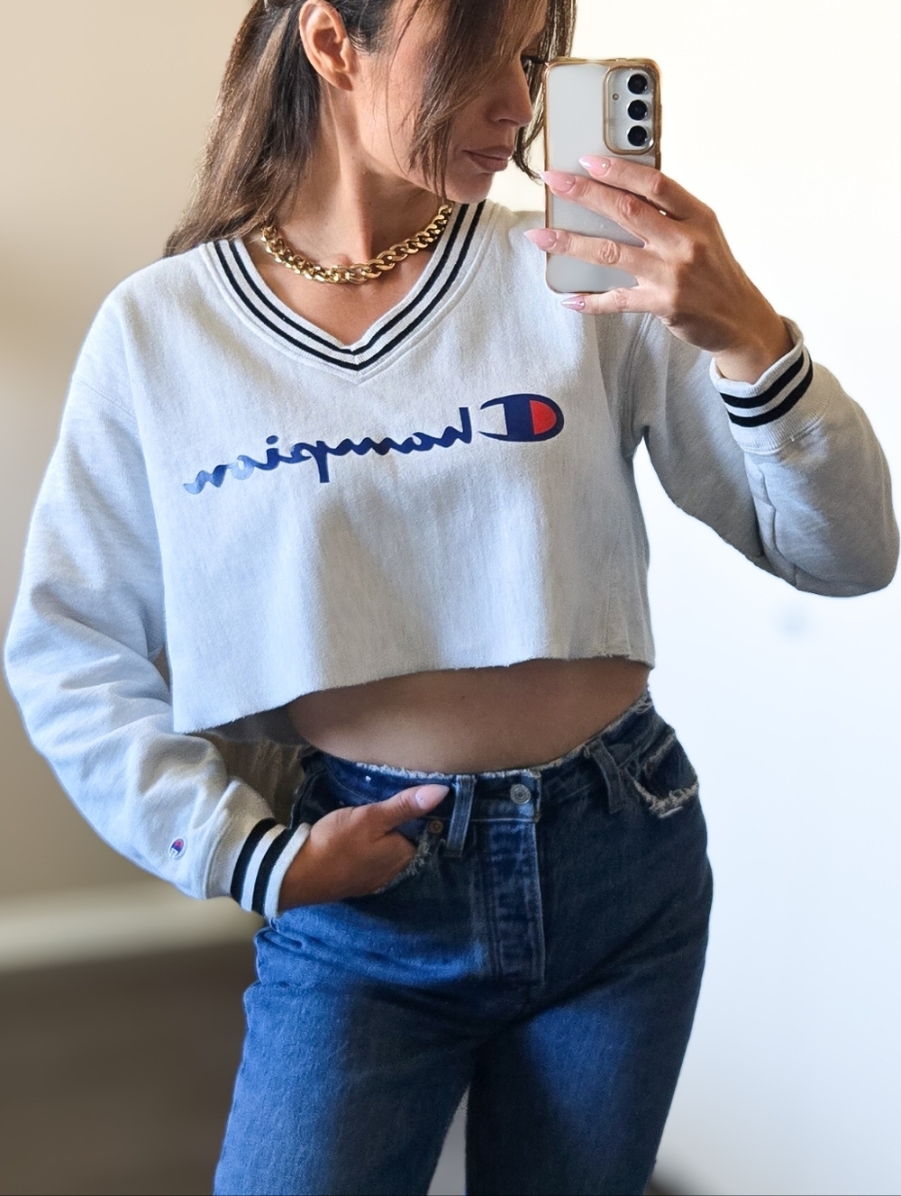 Champion Reverse Weave Cropped Sweatshirt | Grey V-Neck Logo Pullover Sporty
